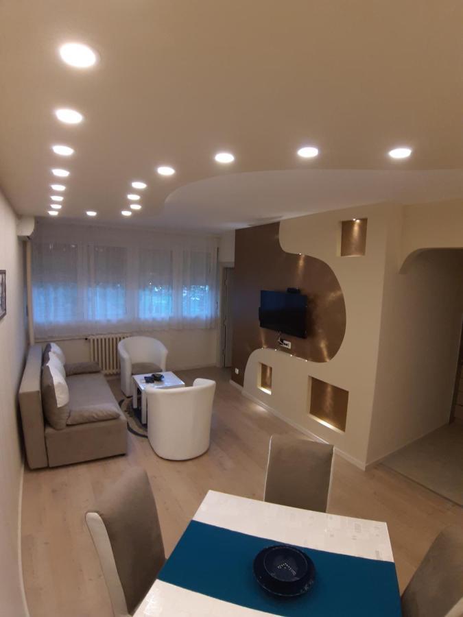 Danube Blue 2 Apartment Белград Екстериор снимка